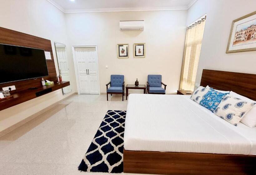 تختخواب و صبحانه The Heritage Villa