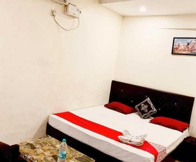 Отель Oyo 46315  Kartar