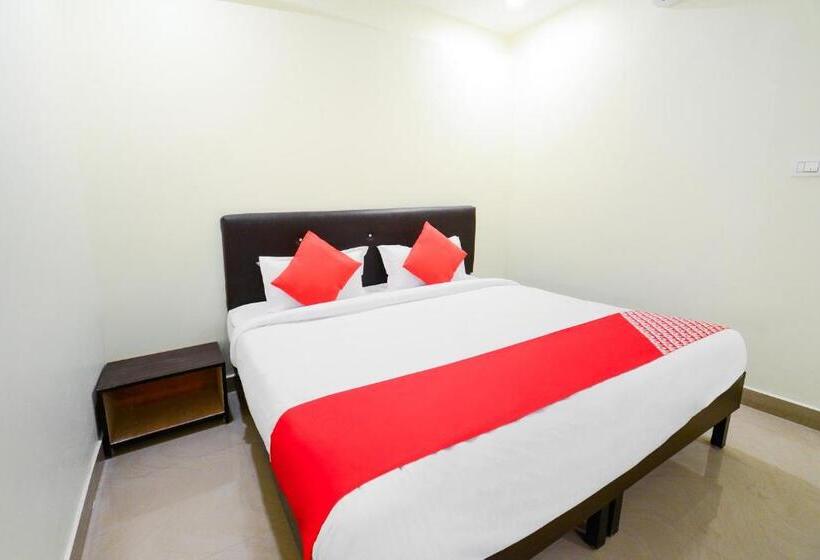 Отель Oyo 46315  Kartar