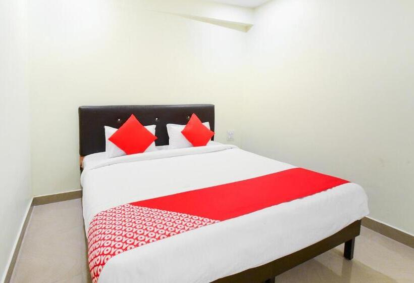 Отель Oyo 46315  Kartar