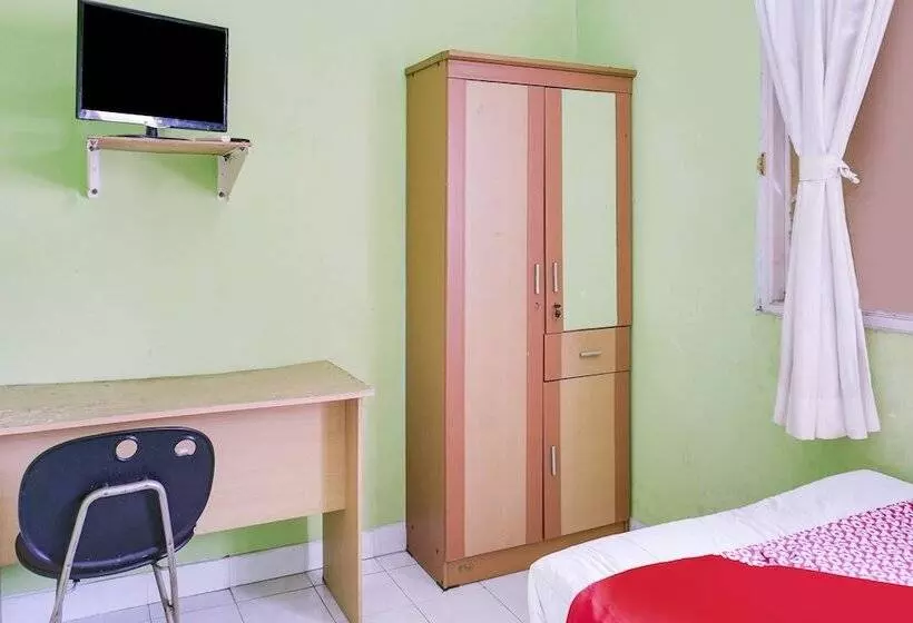 ホテル Surya Inn Syariah Cikarang Redpartner