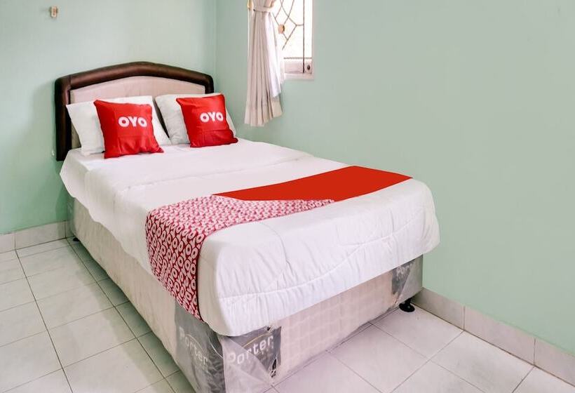 בית מלון כפרי Surya Inn Syariah Cikarang Redpartner