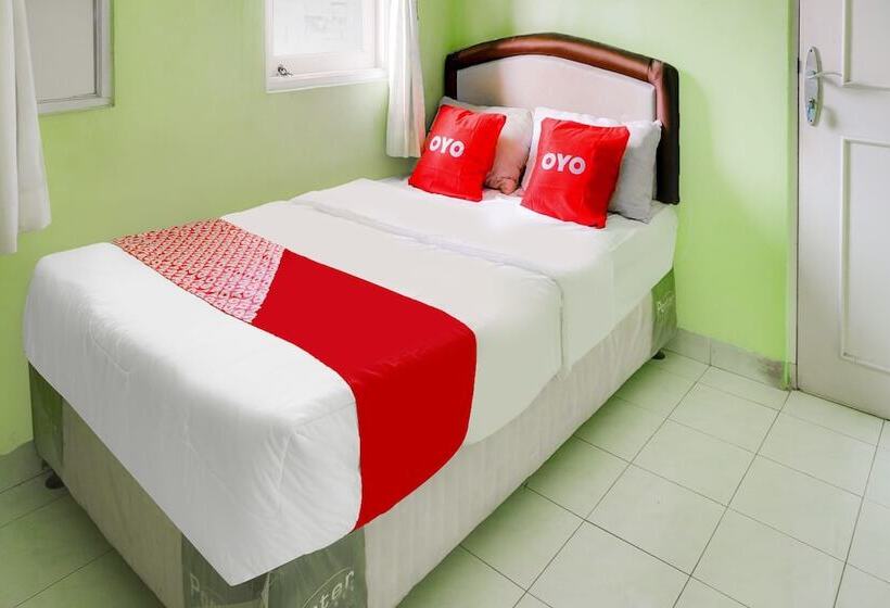 בית מלון כפרי Surya Inn Syariah Cikarang Redpartner