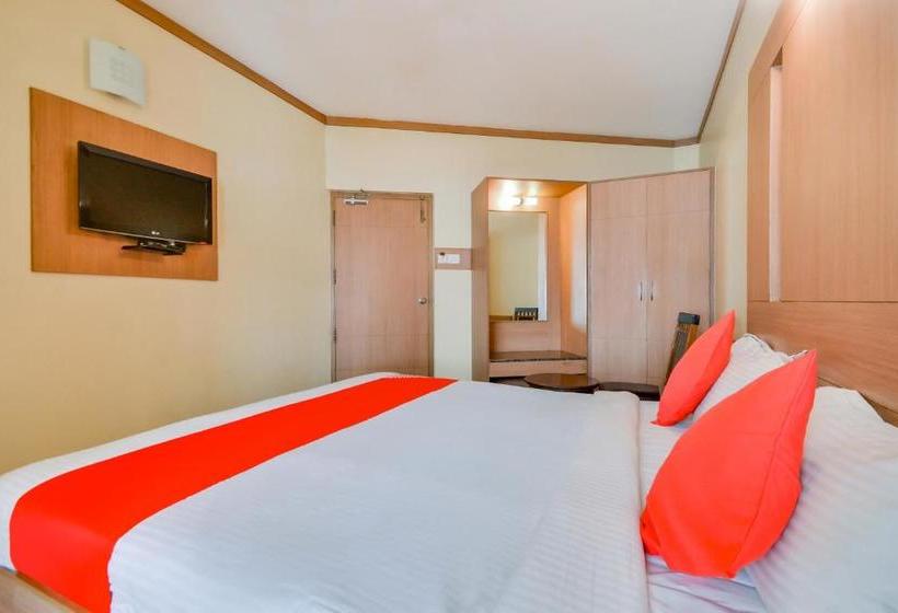 ホテル Oyo Com302 Ap V