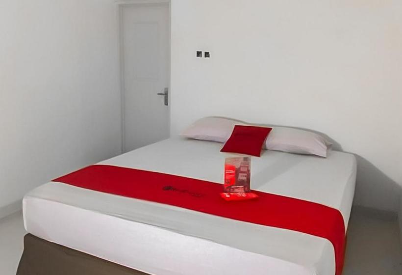 Hotel Reddoorz Near Sumber Cirebon
