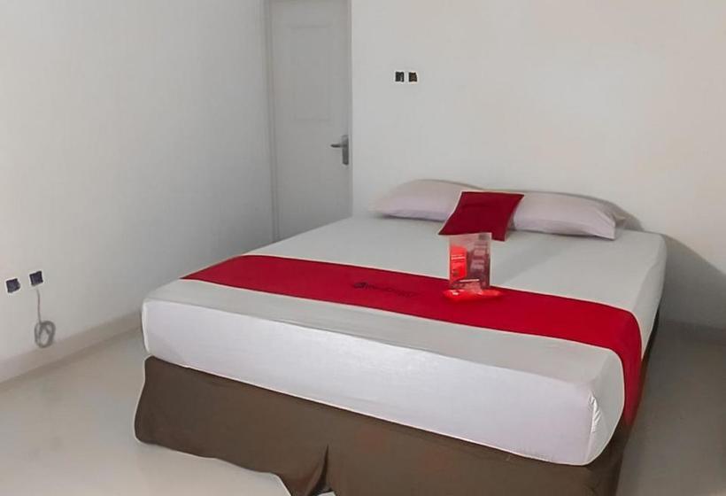 Hotel Reddoorz Near Sumber Cirebon
