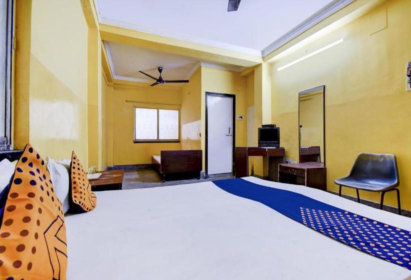 Hotelli Spot On 77478  Piyush