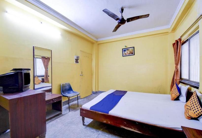 Hotelli Spot On 77478  Piyush