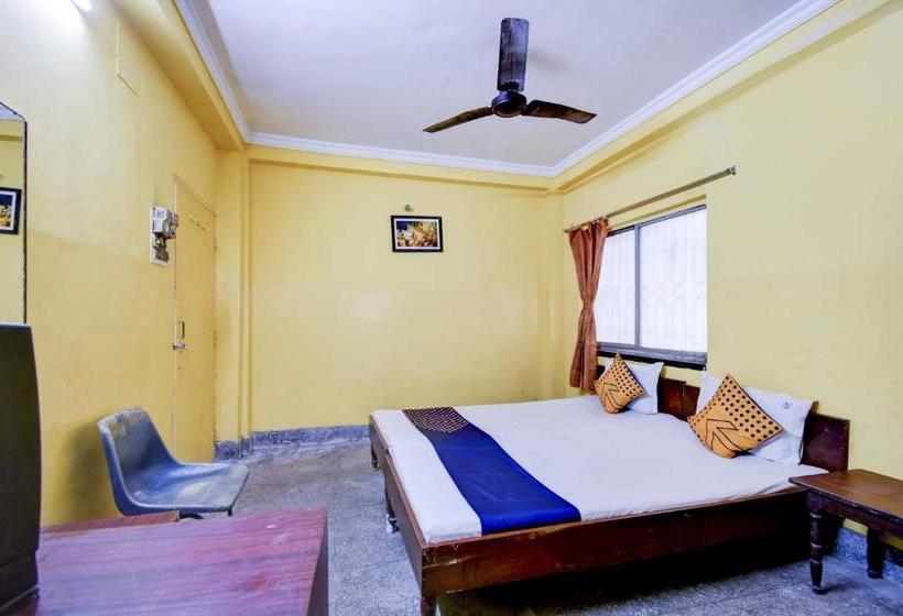 Hotelli Spot On 77478  Piyush