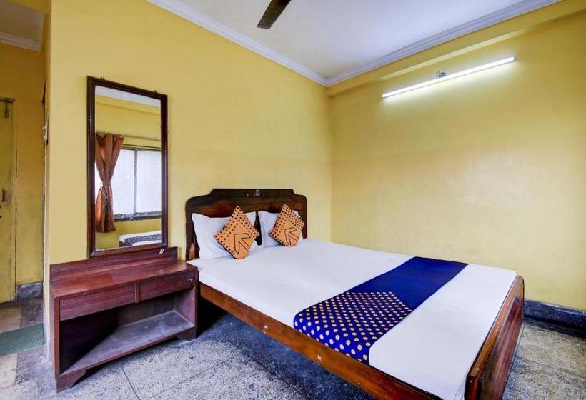 Hotelli Spot On 77478  Piyush