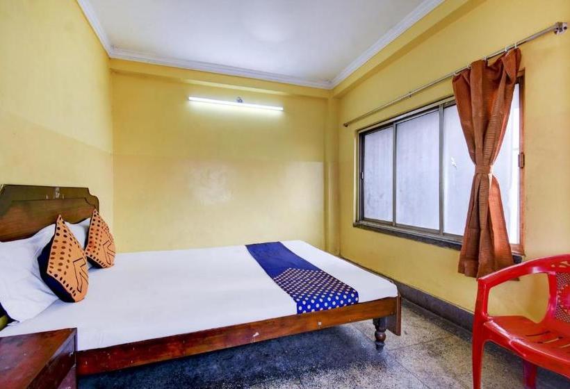 Hotelli Spot On 77478  Piyush