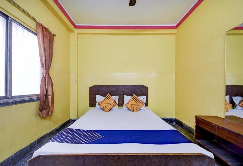 Hotelli Spot On 77478  Piyush