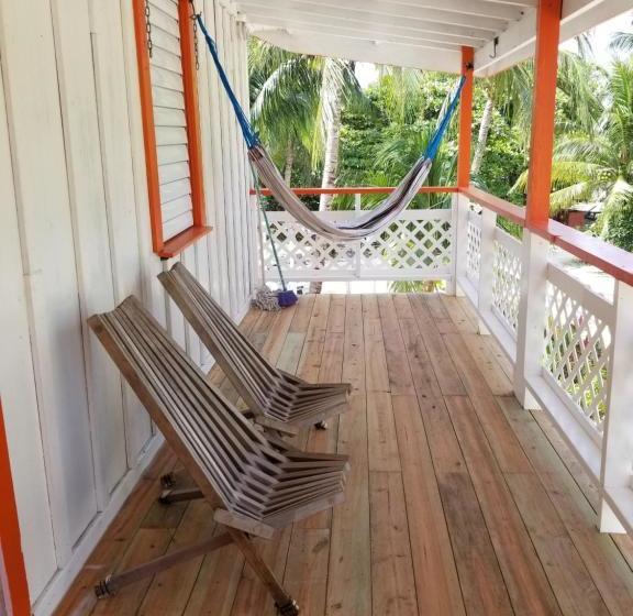 هتل Chapito's 5, Clashing Winds House