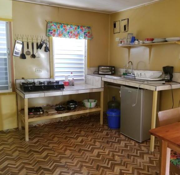 هتل Chapito's 5, Clashing Winds House