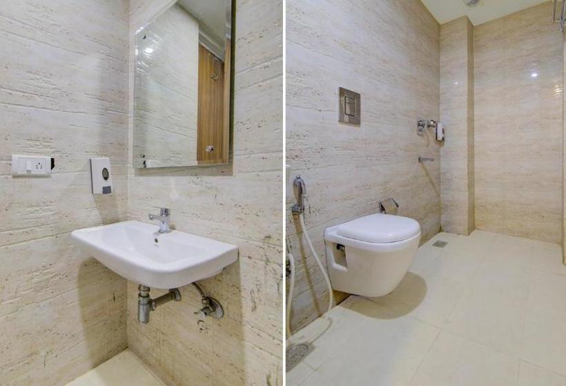 Отель Grand Suites A Unit Of D Capitol Near Delhi Airport