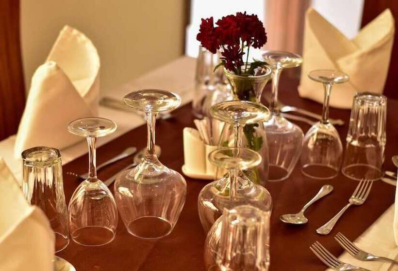 هتل Esiankiki Resort & Spa