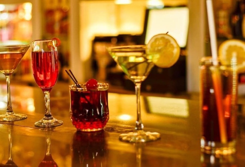 هتل Esiankiki Resort & Spa