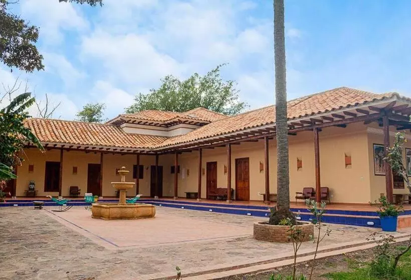 ホテル Marquesa De Pinares