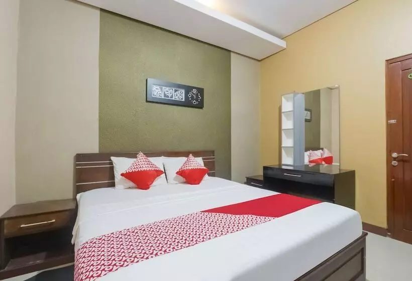ホテル D Waru Homestay Syariah Near Jl Slamet Riyadi Mitra Reddoorz