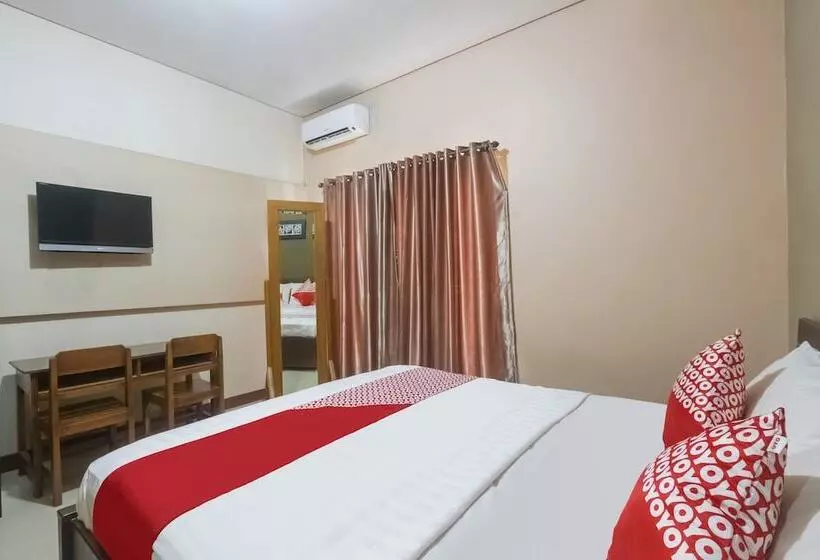 ホテル D Waru Homestay Syariah Near Jl Slamet Riyadi Mitra Reddoorz