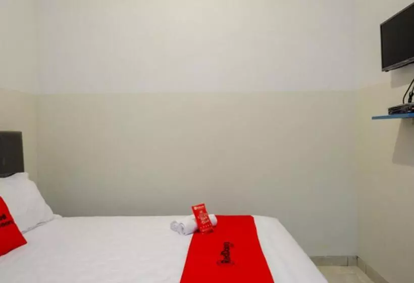 ホテル Reddoorz Near Tamansari Shopping Center Salatiga