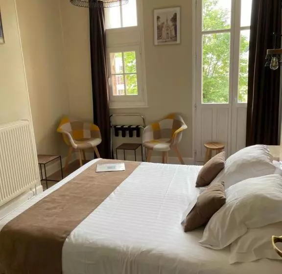 هتل Logis Hôtel  Restaurant Le Relais Guillaume De Normandy