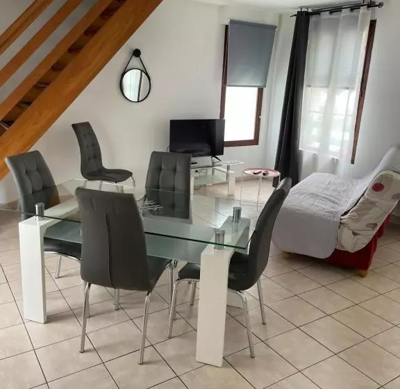 هتل Logis Hôtel  Restaurant Le Relais Guillaume De Normandy