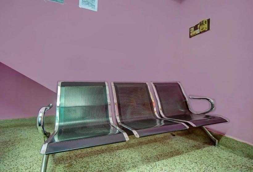 Szálloda Vaccinated Staff  Spot On 76801 Rks Residency