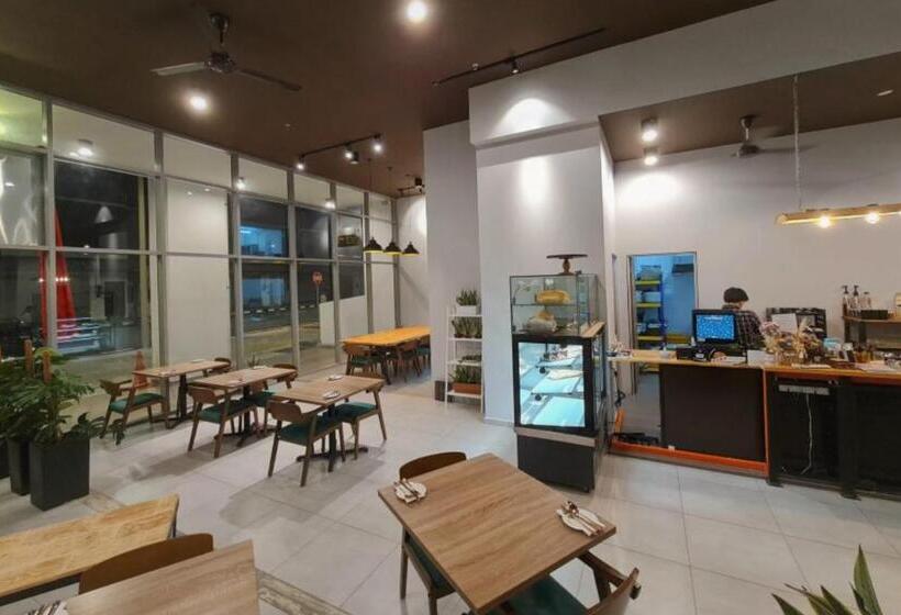 Hotel Swan Garden Resort