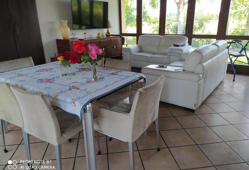 Bed and Breakfast La Rosa Selvatica