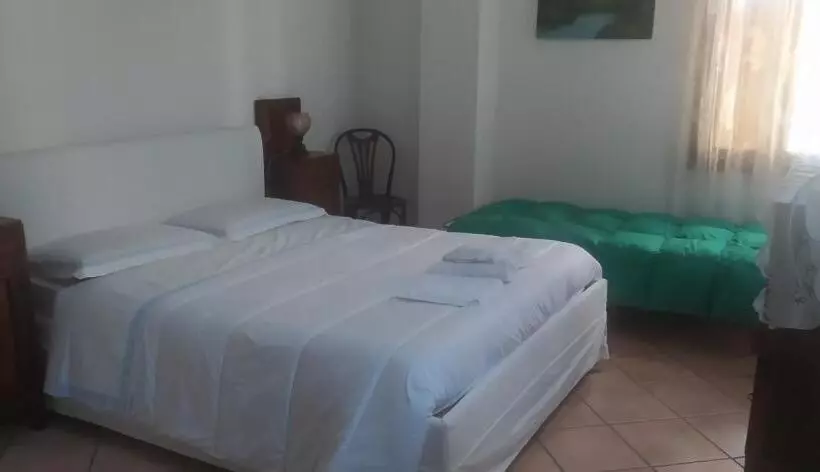 ベッドアンドブレックファースト La Rosa Selvatica