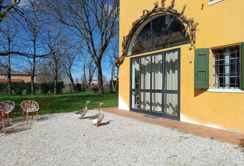 Bed and Breakfast La Rosa Selvatica