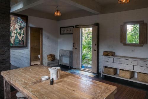 ホテル Deluxe White Cube