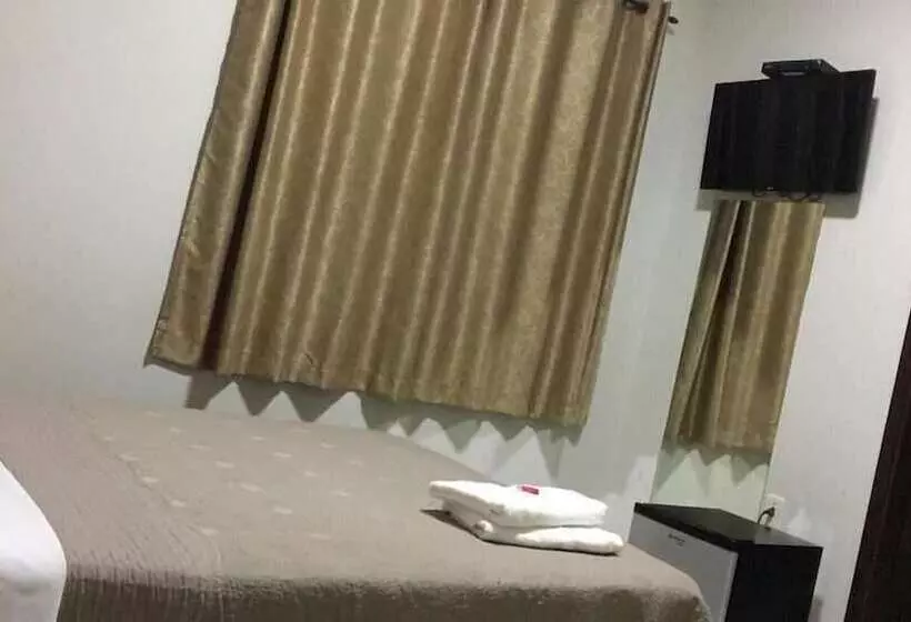 ホテル Sanbru