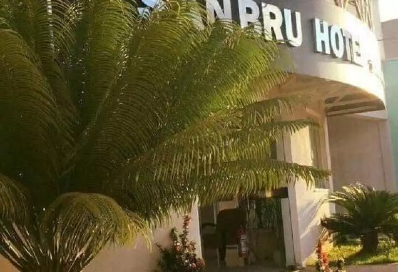 ホテル Sanbru