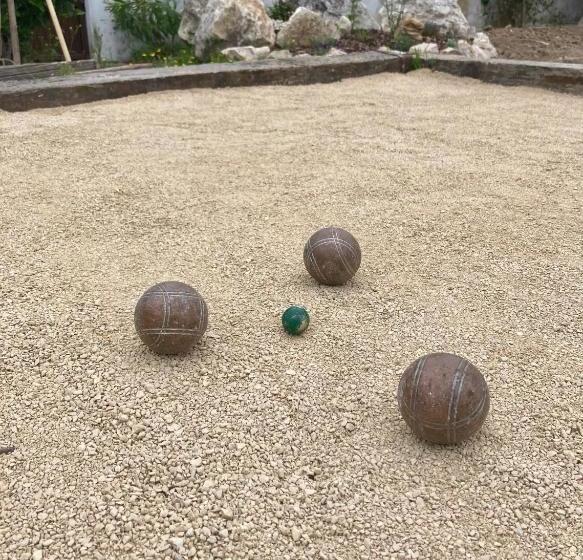 ペンション La Maison Des Alpilles