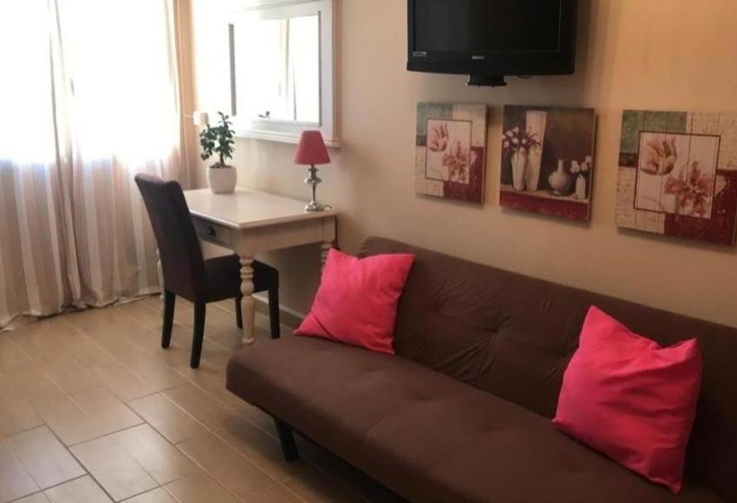 ペンション La Maison Des Alpilles