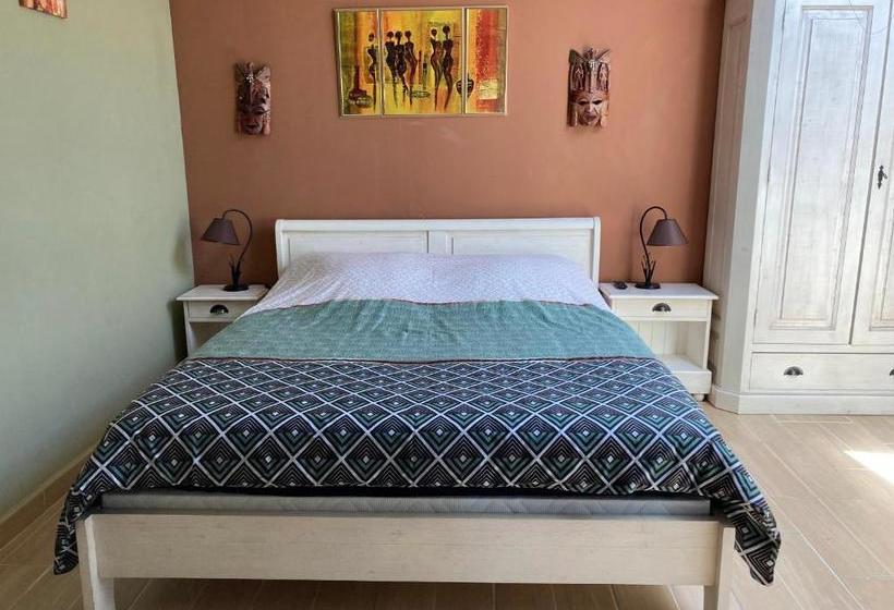 ペンション La Maison Des Alpilles