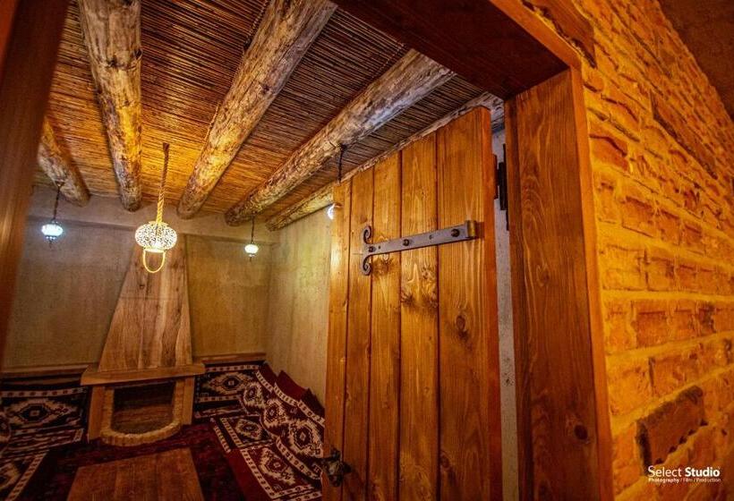 Sahati Hotel & Restaurant