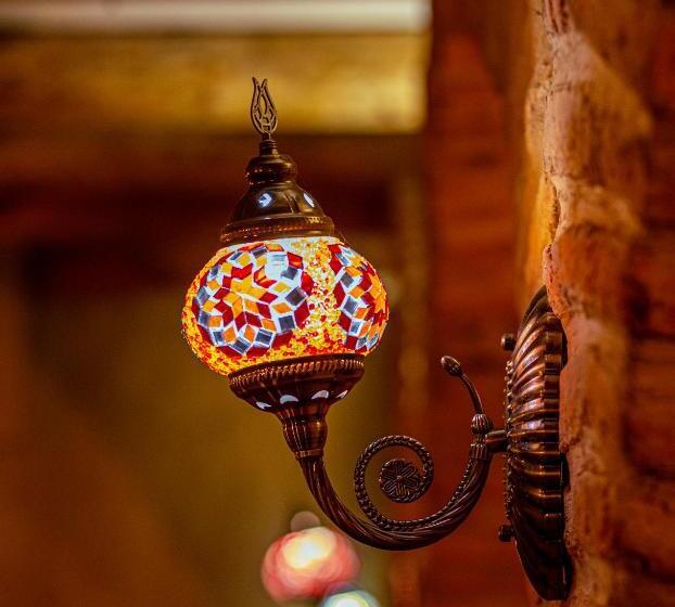 Sahati Hotel & Restaurant