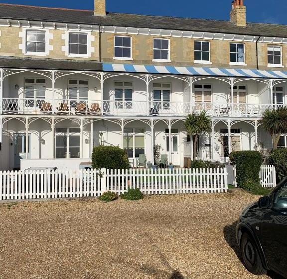 ベッドアンドブレックファースト Ventnor Bay House