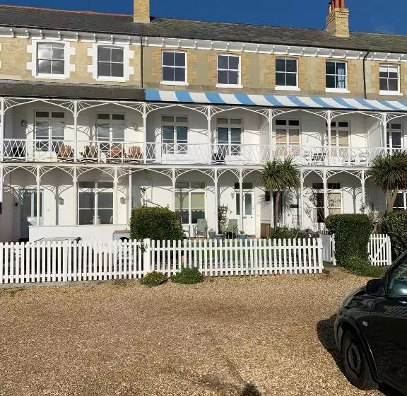 ベッドアンドブレックファースト Ventnor Bay House