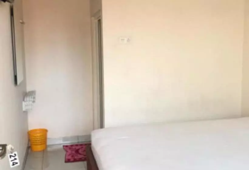 Hotelli Guest House 45 Tentara Pelajar Semarang