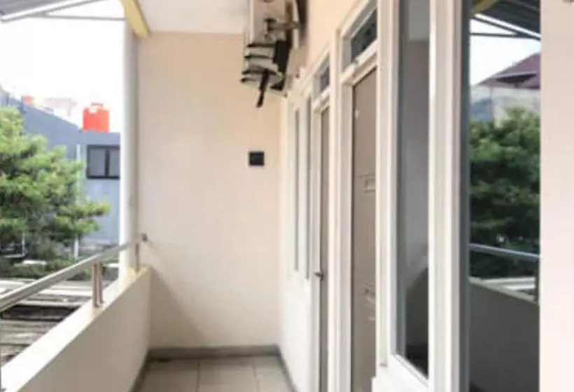 Hotelli Guest House 45 Tentara Pelajar Semarang