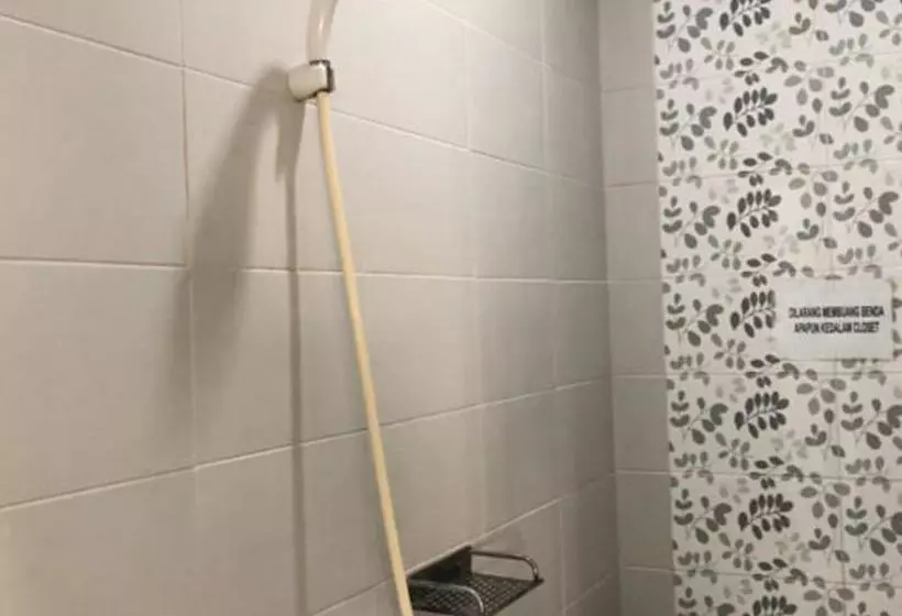 Hotelli Guest House 45 Tentara Pelajar Semarang