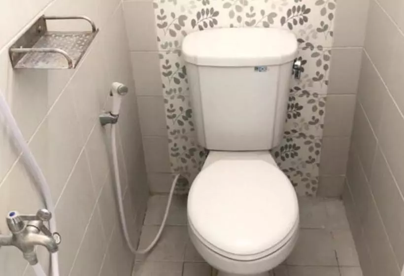 Hotelli Guest House 45 Tentara Pelajar Semarang