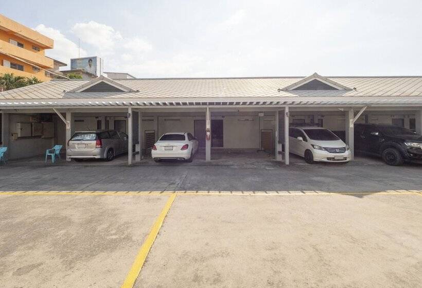 هتل Oyo 75382 Galaxy & Sauna Resort