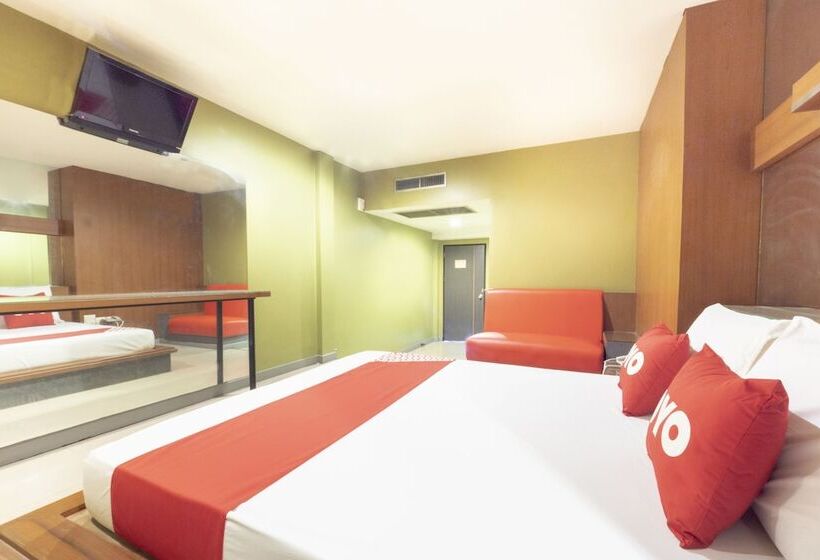 هتل Oyo 75382 Galaxy & Sauna Resort