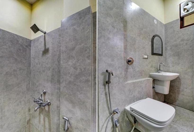 호텔 Oyo 76162 New Shivani