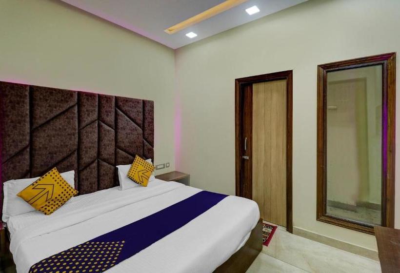 호텔 Oyo 76162 New Shivani